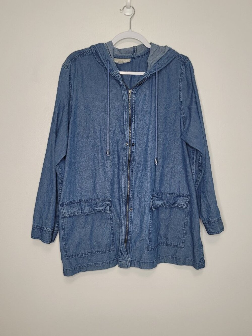Women Within denim blue zip and snap front hooded jacket size 18/20
